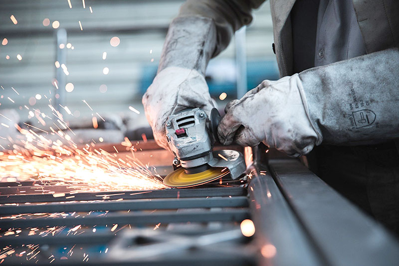 成都激光切割加工在碳鋼加工中會(huì)出現(xiàn)那些問(wèn)題？